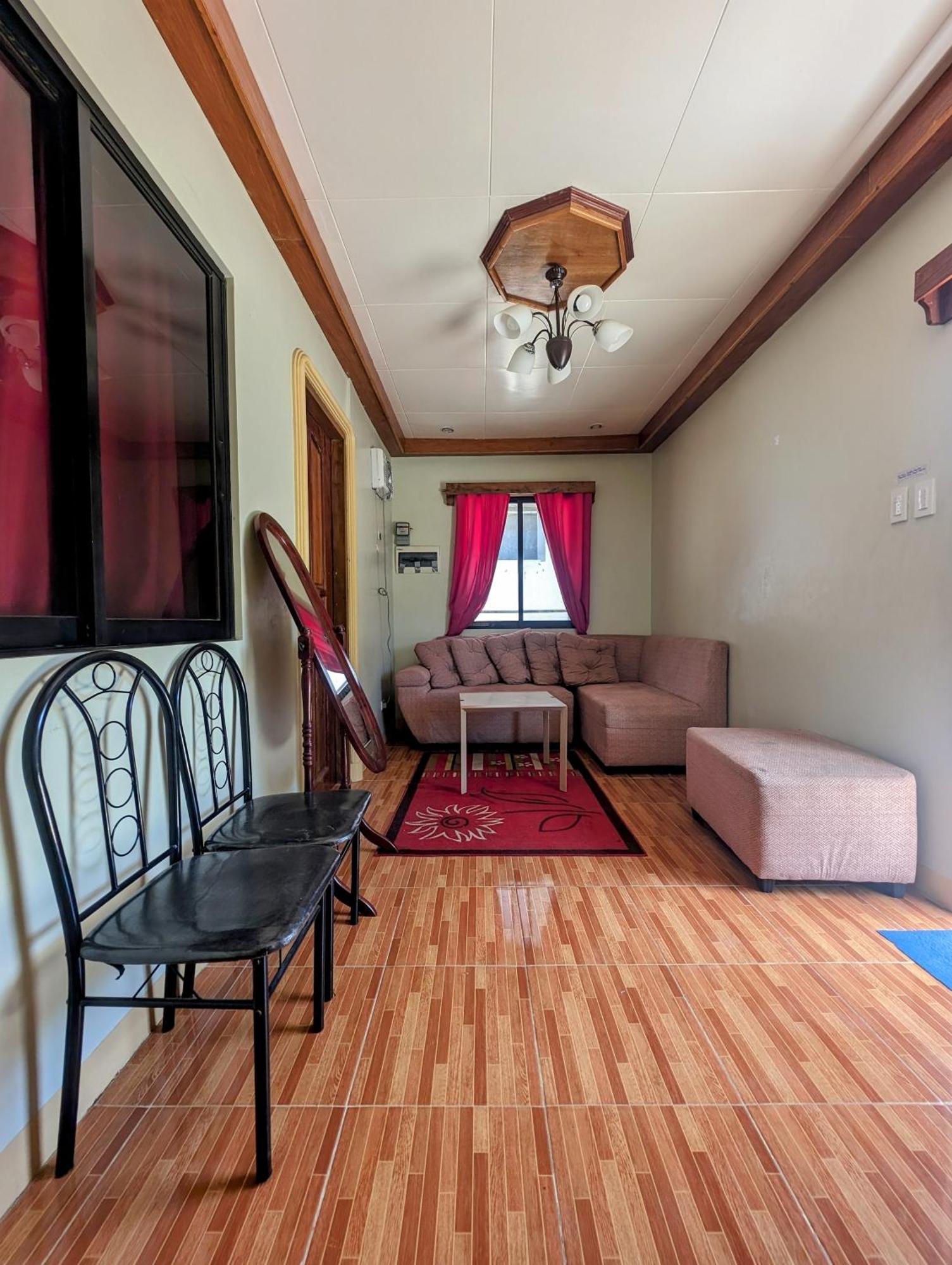 Screaming Gecko Hostel บูซวงกา ภายนอก รูปภาพ