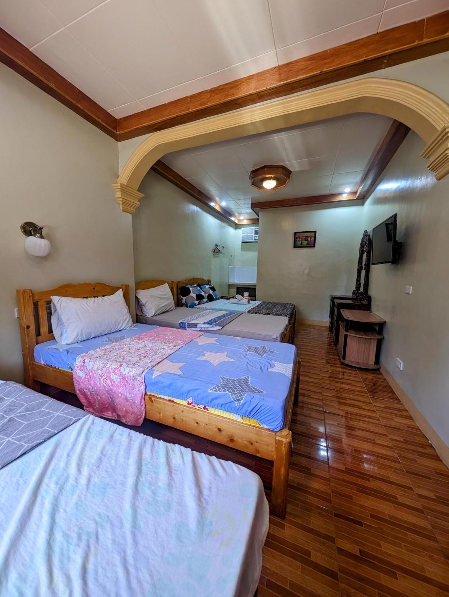 Screaming Gecko Hostel บูซวงกา ภายนอก รูปภาพ